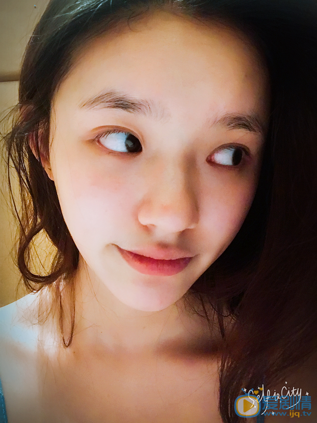 林允素颜卖萌照 林允高清写真_林允高清剧照