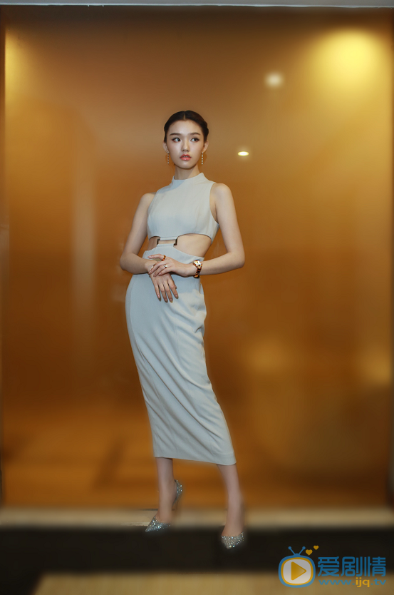 林允红毯秀 林允高清写真_林允高清剧照