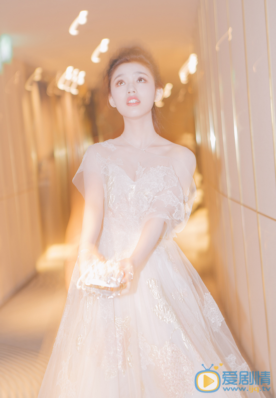 林允红毯秀 林允高清写真_林允高清剧照