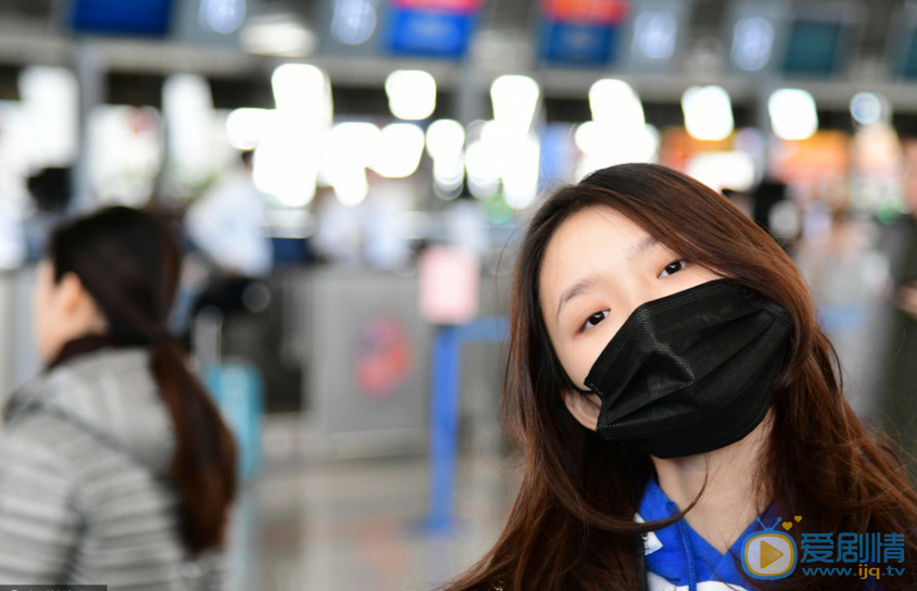 林允机场照 林允高清写真_林允高清剧照