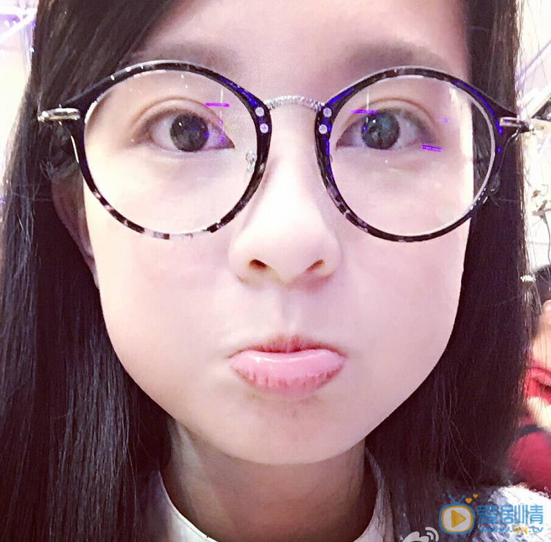 乔欣卖萌照 乔欣高清写真_乔欣高清剧照