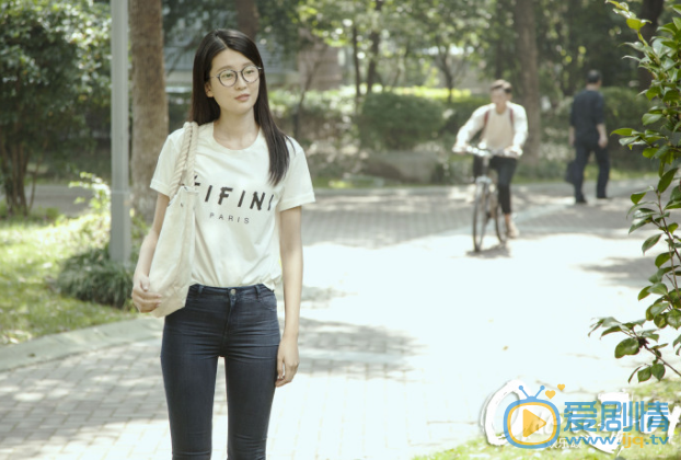 乔欣《欢乐颂》剧照 乔欣高清写真_乔欣高清剧照