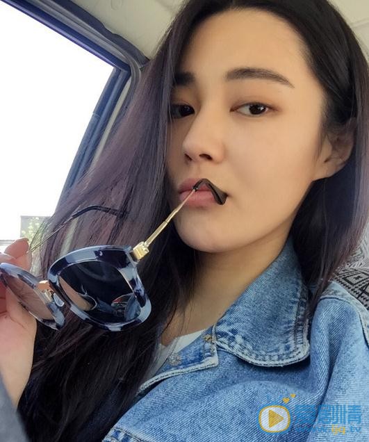 甄琪生活照 甄琪高清写真_甄琪高清剧照