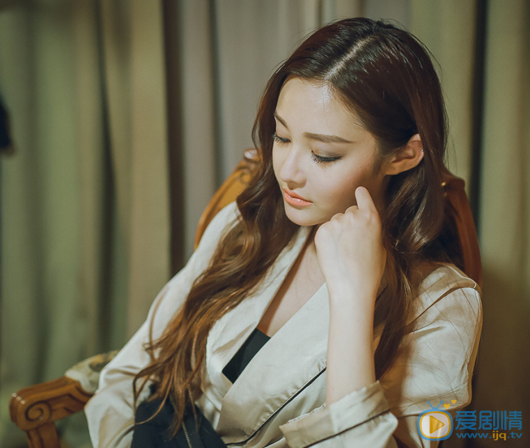 王靓雅剧照 王靓雅高清写真_王靓雅高清剧照