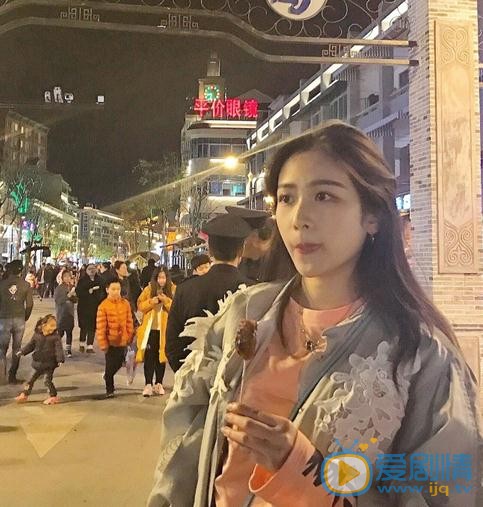 刘美彤生活照 刘美彤高清写真_刘美彤高清剧照
