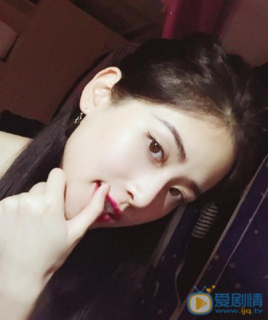 刘美彤生活照 刘美彤高清写真_刘美彤高清剧照