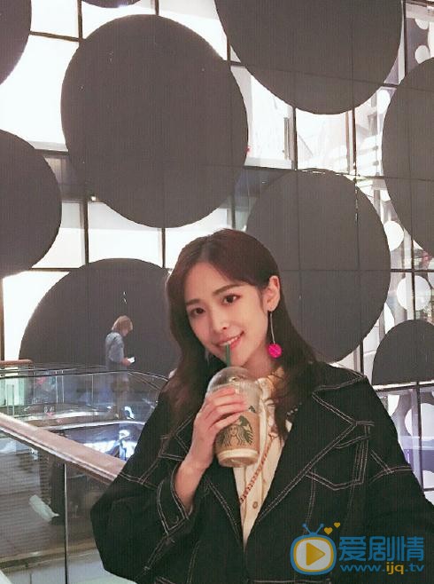 刘美彤生活照 刘美彤高清写真_刘美彤高清剧照