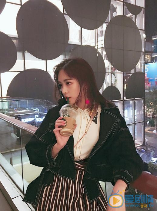 刘美彤生活照 刘美彤高清写真_刘美彤高清剧照