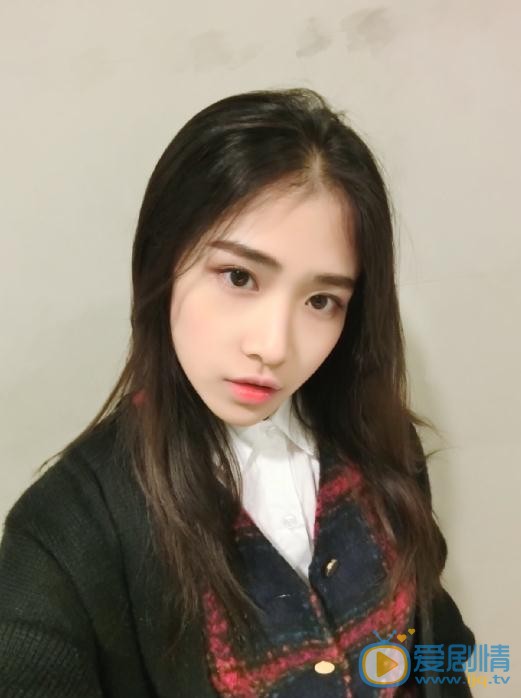 刘美彤生活照 刘美彤高清写真_刘美彤高清剧照