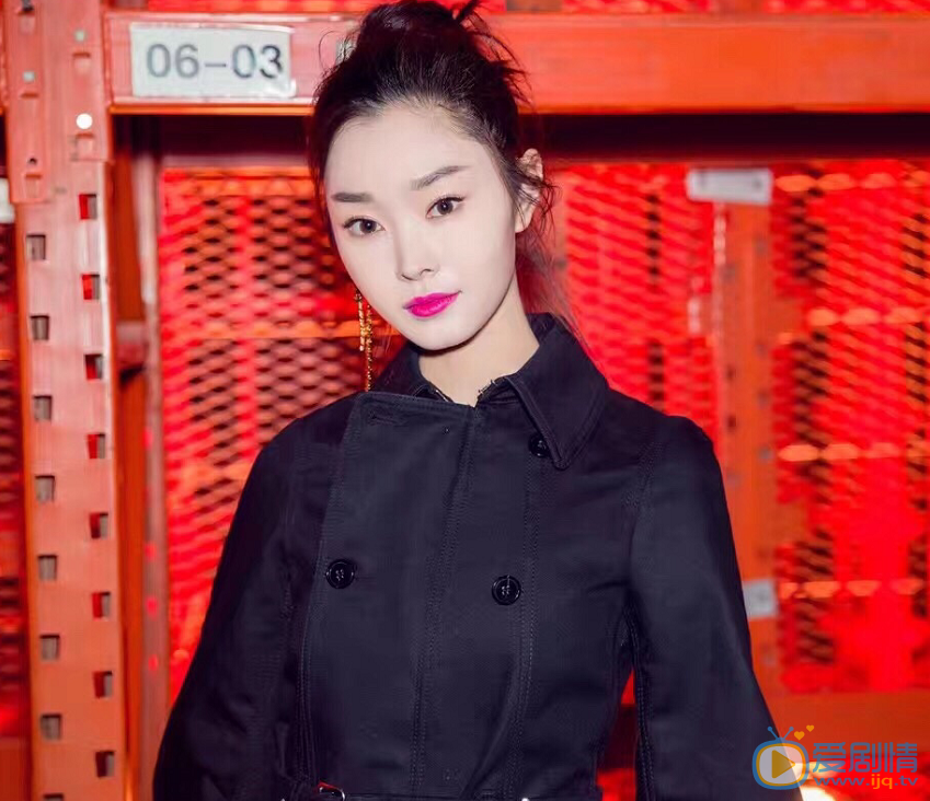 定妆照