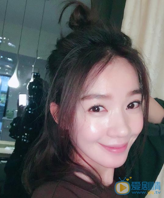 刘丛丹生活照 刘丛丹高清写真_刘丛丹高清剧照