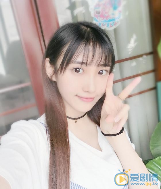 许梦圆生活照 许梦圆高清写真_许梦圆高清剧照