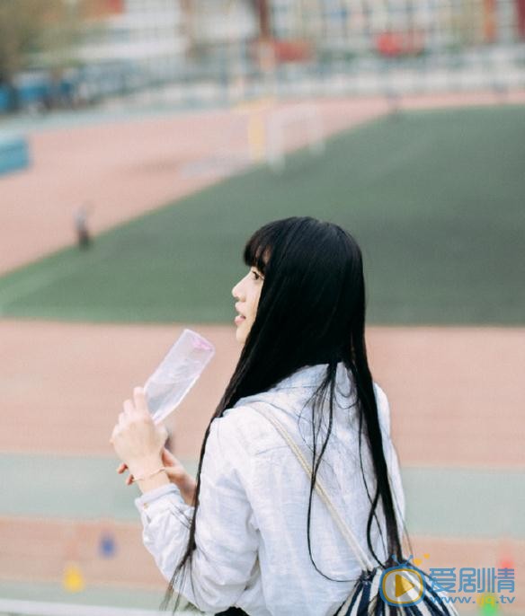 许梦圆校园写真 许梦圆高清写真_许梦圆高清剧照