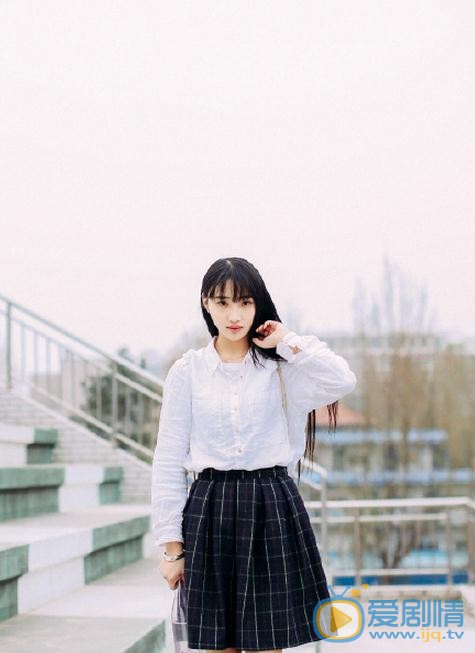 许梦圆校园写真 许梦圆高清写真_许梦圆高清剧照