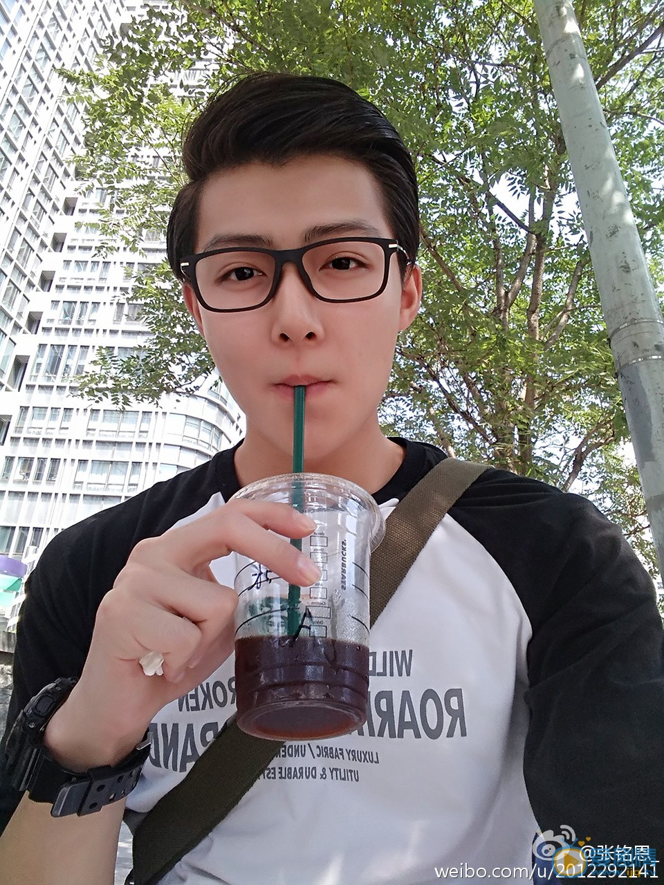 张铭恩生活照 张铭恩高清写真_张铭恩高清剧照