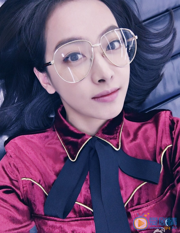 宋茜卖萌照 宋茜高清写真_宋茜高清剧照