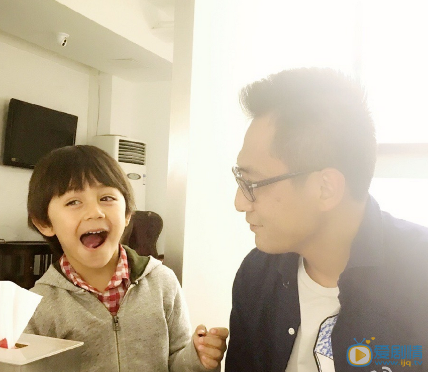 刘烨刘烨一家 刘烨高清写真_刘烨高清剧照