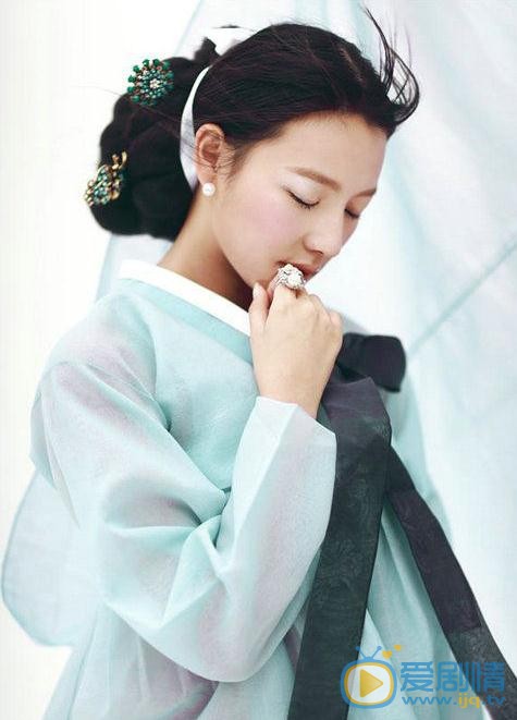 陈雅婷韩服写真 陈雅婷高清写真_陈雅婷高清剧照