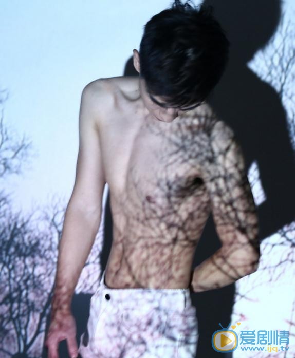 秦亦铭写真 秦亦铭高清写真_秦亦铭高清剧照