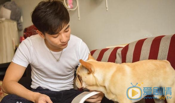 秦亦铭文艺写真 秦亦铭高清写真_秦亦铭高清剧照