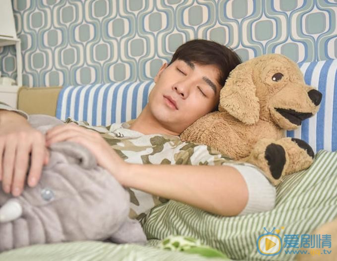 秦亦铭文艺写真 秦亦铭高清写真_秦亦铭高清剧照