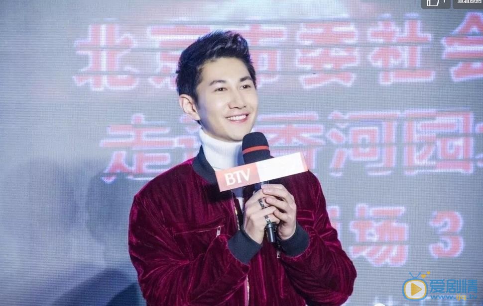 何明翰活动照 何明翰高清写真_何明翰高清剧照