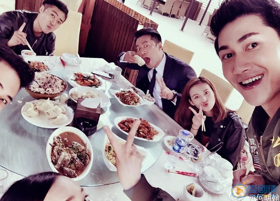 何明翰生活照 何明翰高清写真_何明翰高清剧照