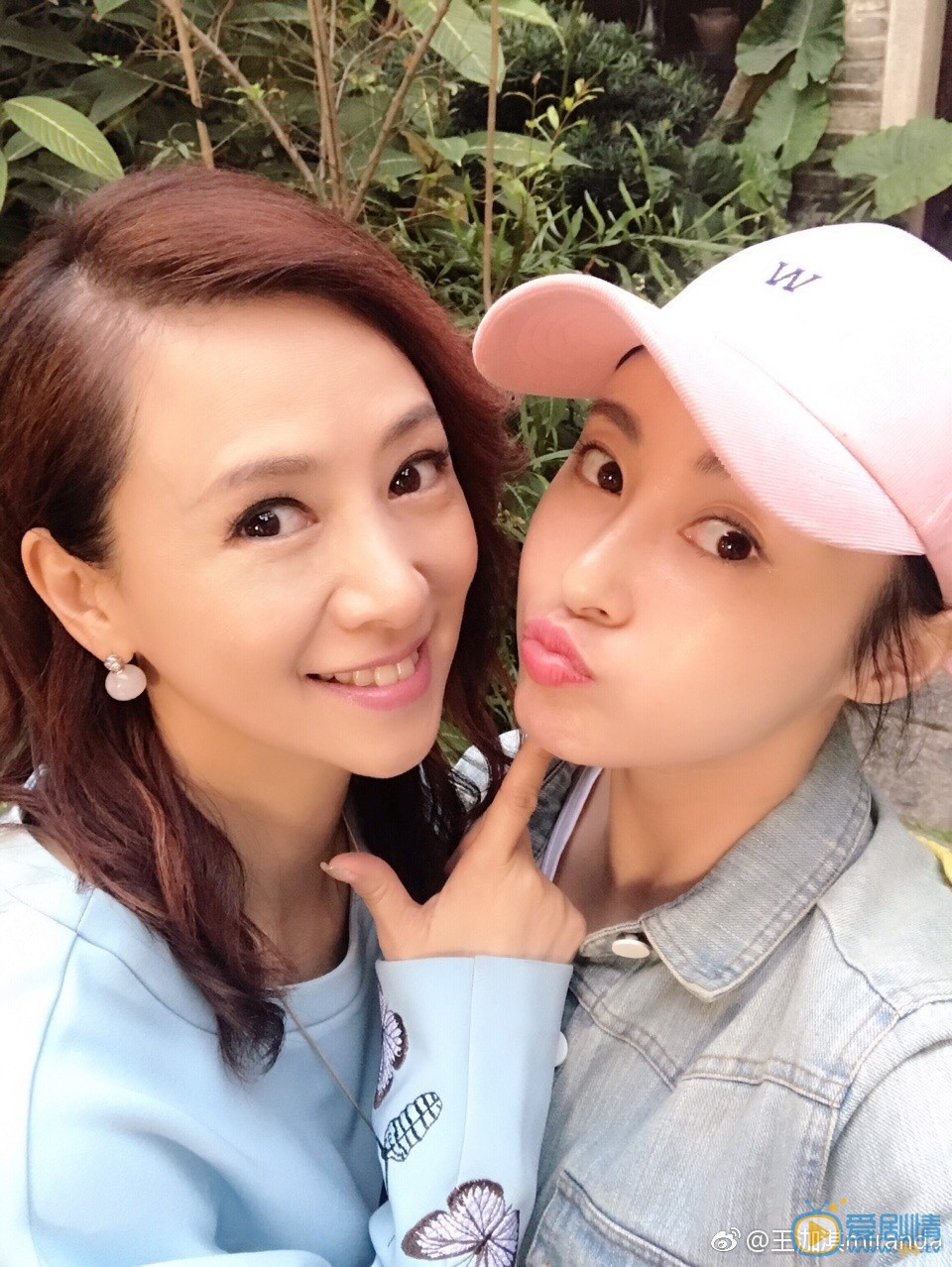 王泇淇嘟嘴卖萌照 王泇淇高清写真_王泇淇高清剧照