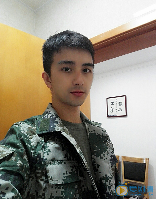 武雨泽生活照 武雨泽高清写真_武雨泽高清剧照