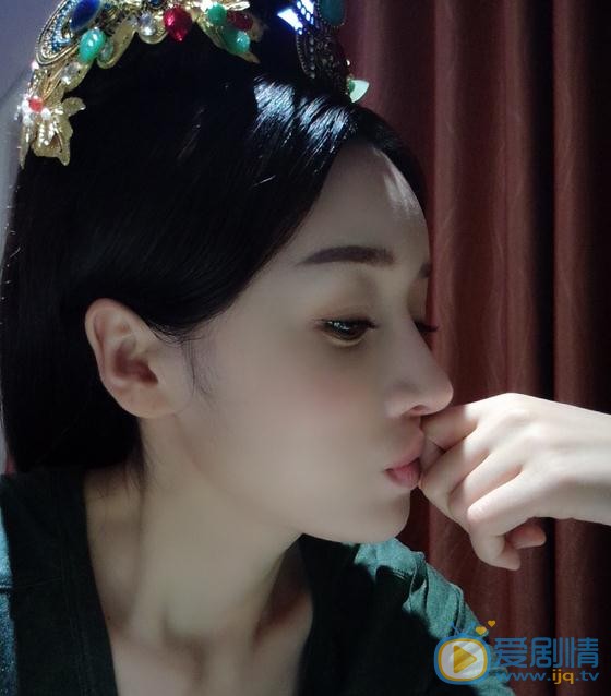 何彦霓片场照 何彦霓高清写真_何彦霓高清剧照