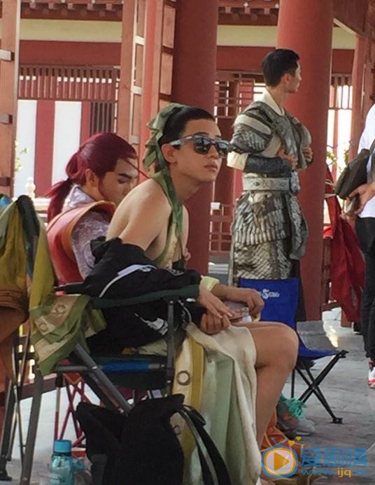 刘剑羽片场照 刘剑羽高清写真_刘剑羽高清剧照