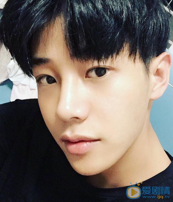 刘剑羽生活照 刘剑羽高清写真_刘剑羽高清剧照