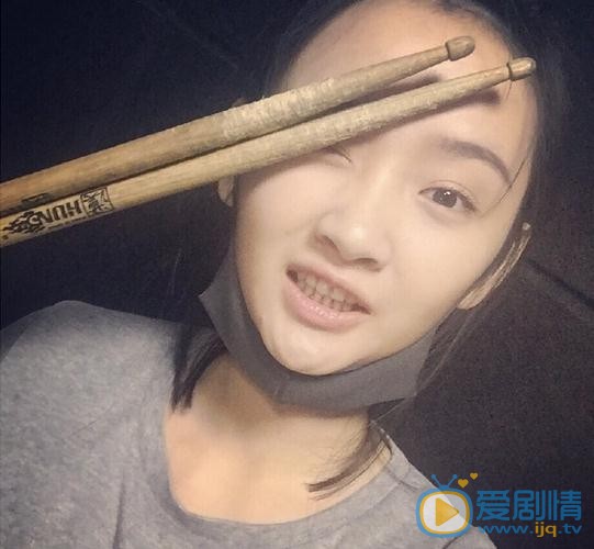 梁宝羚生活照 梁宝羚高清写真_梁宝羚高清剧照