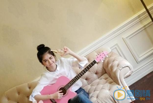 李凯馨杂志写真 李凯馨高清写真_李凯馨高清剧照