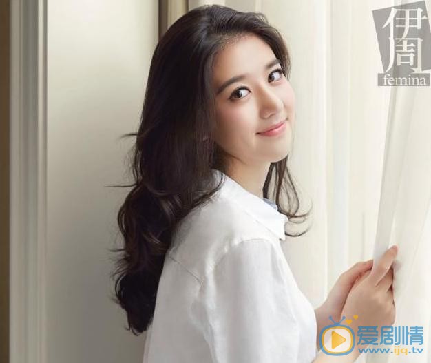 李凯馨杂志写真 李凯馨高清写真_李凯馨高清剧照