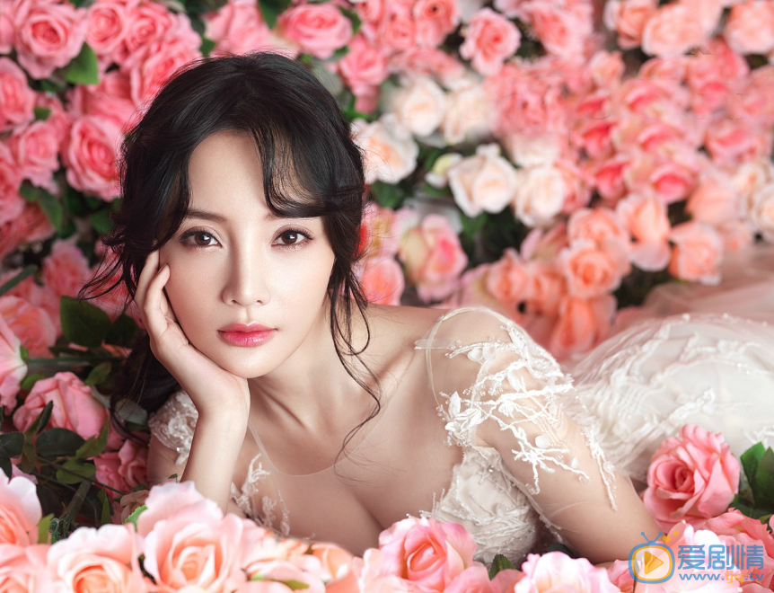 李小璐唯美写真 李小璐高清写真_李小璐高清剧照