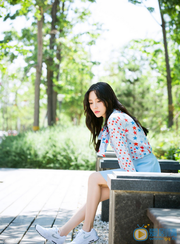 李小璐街拍写真 李小璐高清写真_李小璐高清剧照