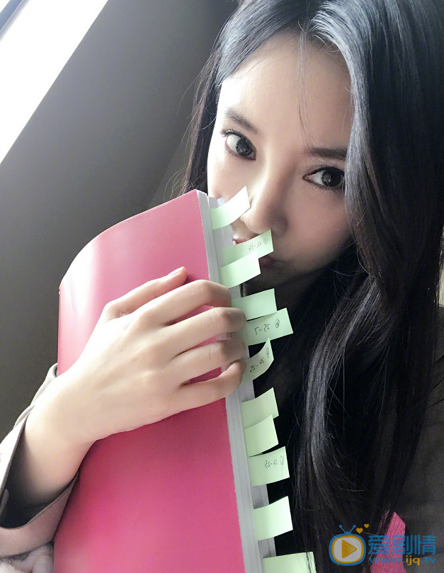 李小璐生活照 李小璐高清写真_李小璐高清剧照