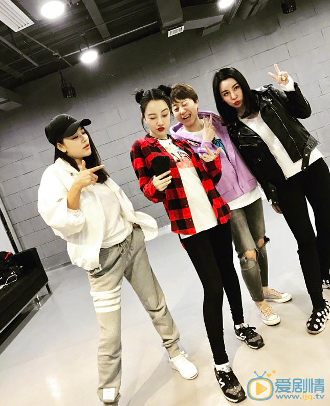 李小璐生活照 李小璐高清写真_李小璐高清剧照