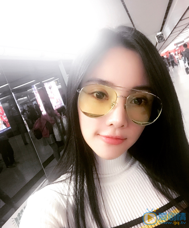 李小璐生活照 李小璐高清写真_李小璐高清剧照