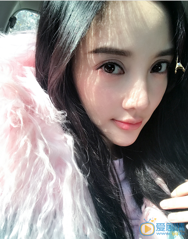李小璐生活照 李小璐高清写真_李小璐高清剧照