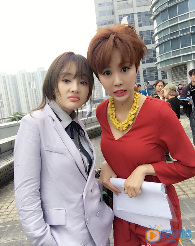 李小璐卖萌照 李小璐高清写真_李小璐高清剧照