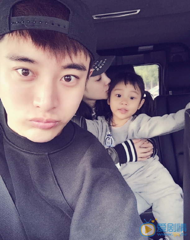 李小璐李小璐一家三口 李小璐高清写真_李小璐高清剧照