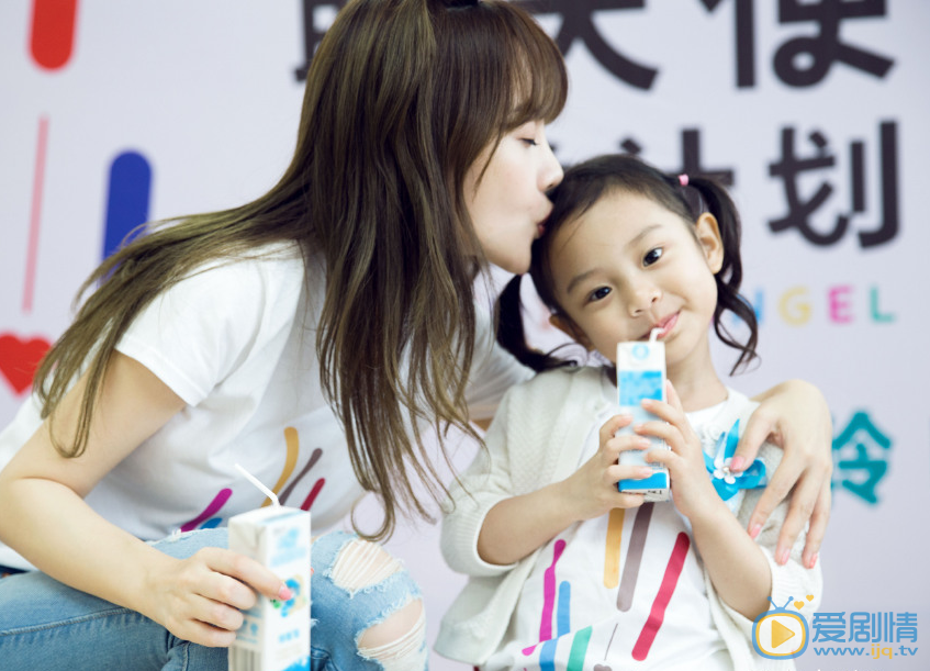 李小璐李小璐一家三口 李小璐高清写真_李小璐高清剧照