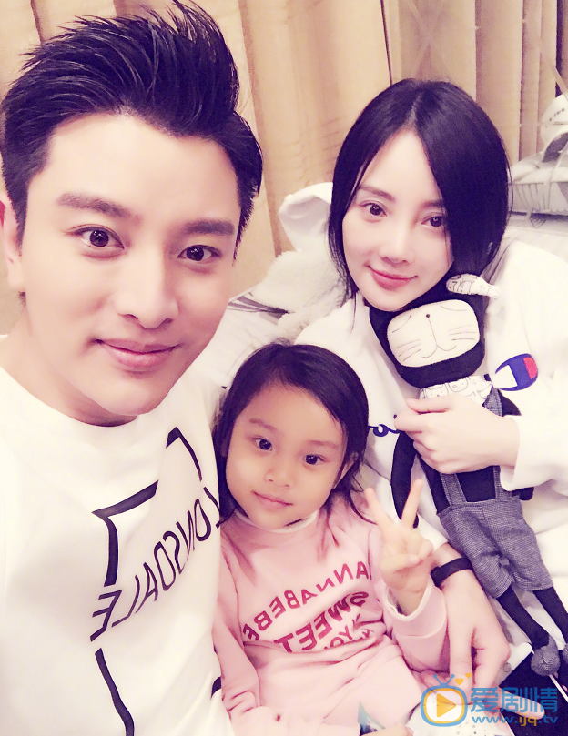 李小璐李小璐一家三口 李小璐高清写真_李小璐高清剧照