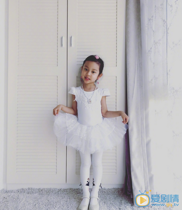 李小璐李小璐女儿甜馨 李小璐高清写真_李小璐高清剧照