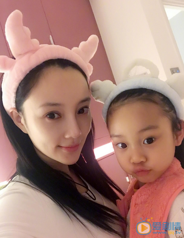 李小璐李小璐女儿甜馨 李小璐高清写真_李小璐高清剧照