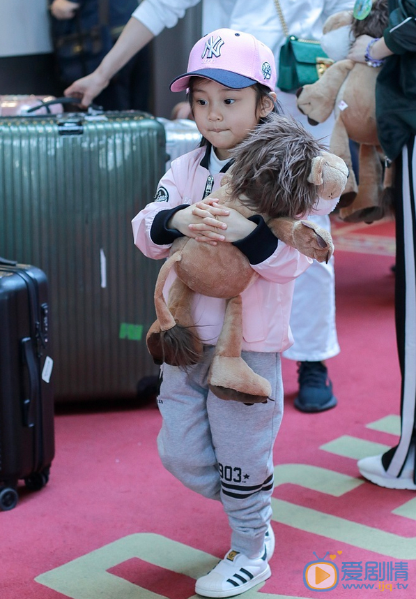 李小璐李小璐女儿甜馨 李小璐高清写真_李小璐高清剧照