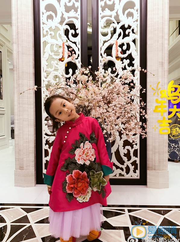 李小璐李小璐女儿甜馨 李小璐高清写真_李小璐高清剧照