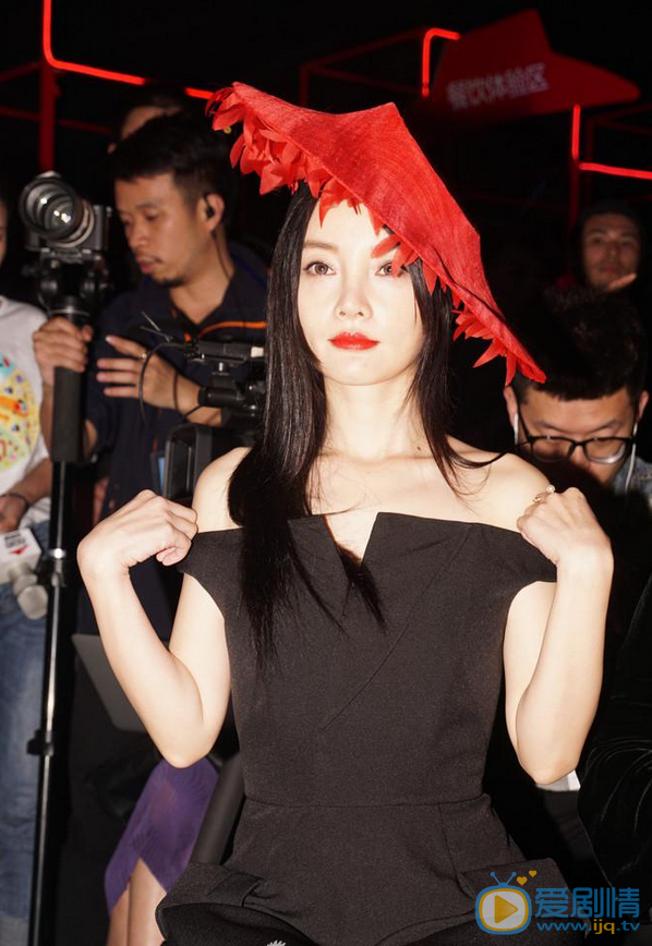 李小璐时尚活动 李小璐高清写真_李小璐高清剧照